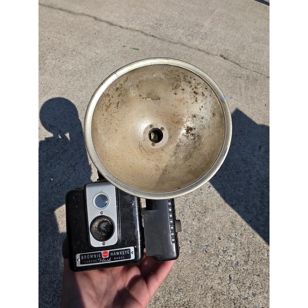 Vintage Kodak Brownie Hawkeye Flash Model Camera with Kodalite Flashholder‎